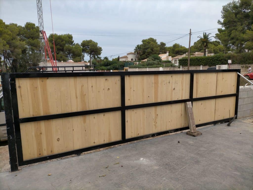 Reparación de puerta corredera